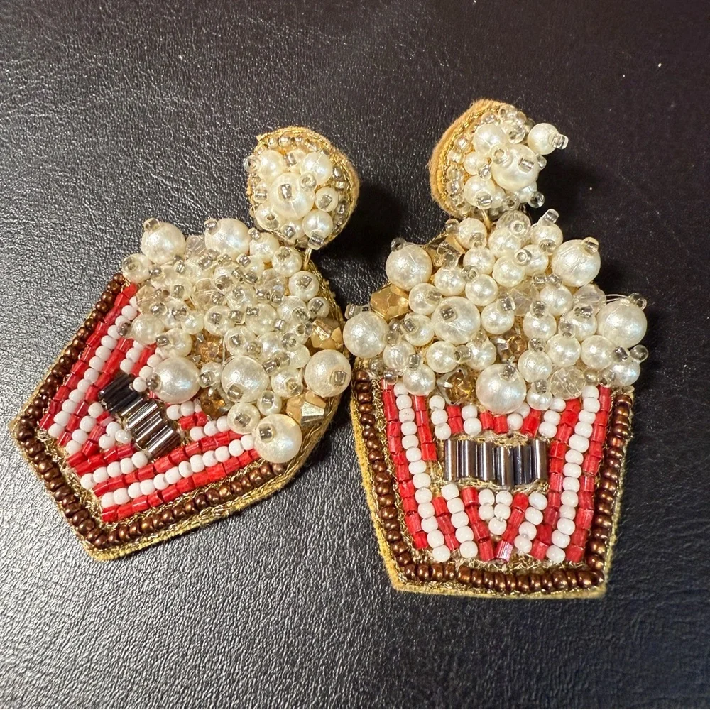 Boutique popcorn movie theater beaded earrings - Picture 2 of 3